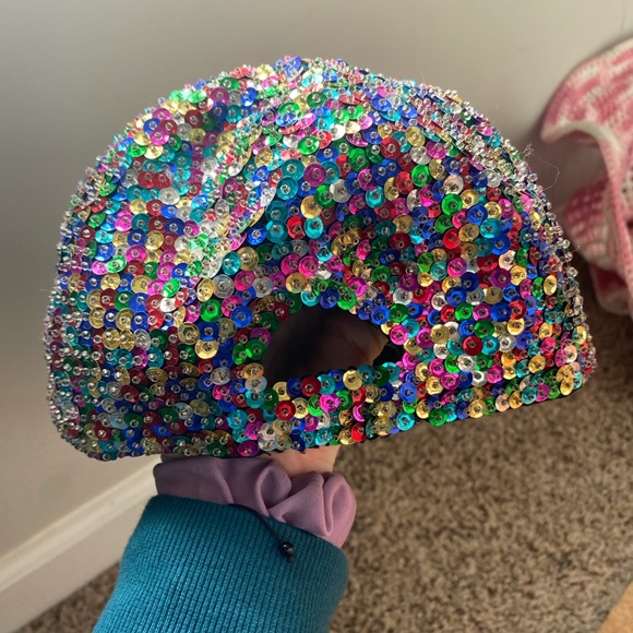 Colorful Sequin Cap - Picture 3 of 4